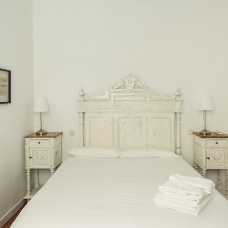 Apartamentos Madrid Centro W Esterno foto