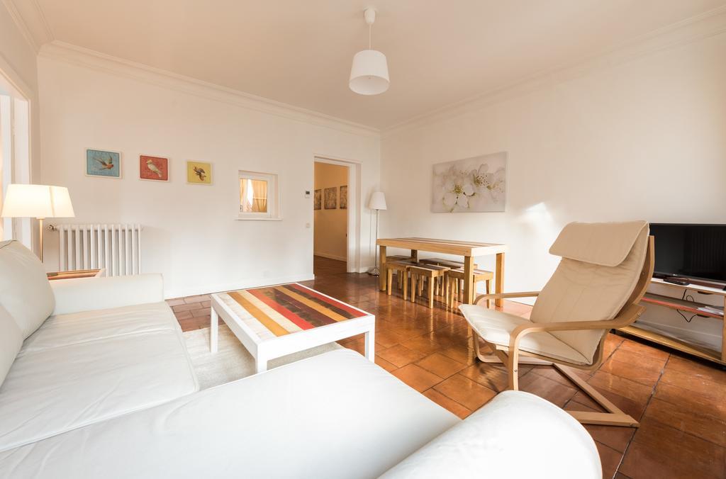 Apartamentos Madrid Centro W Esterno foto