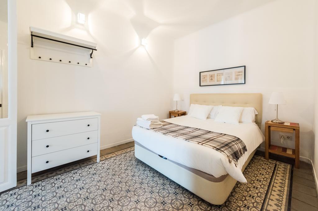 Apartamentos Madrid Centro W Esterno foto
