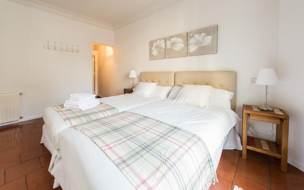 Apartamentos Madrid Centro W Esterno foto