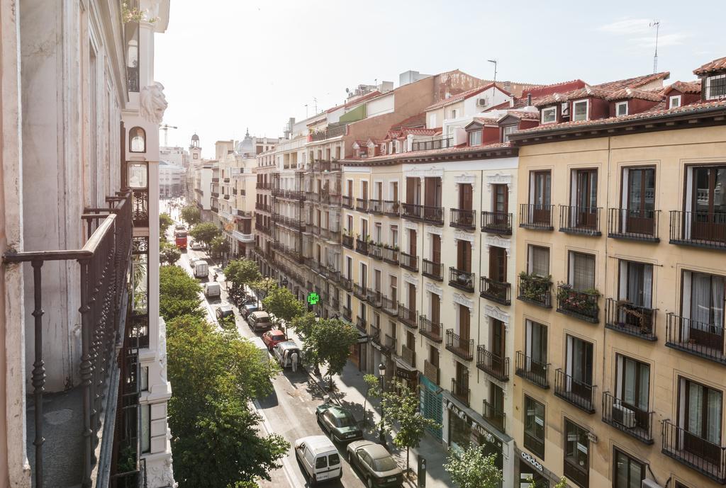 Apartamentos Madrid Centro W Esterno foto