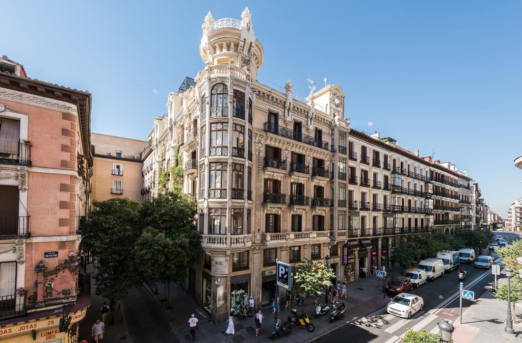 Apartamentos Madrid Centro W Esterno foto