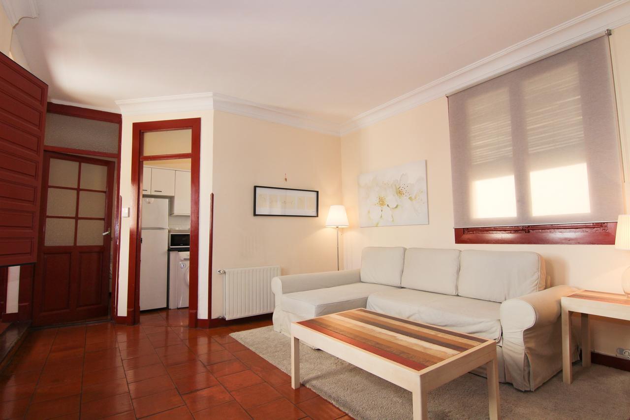 Apartamentos Madrid Centro W Esterno foto