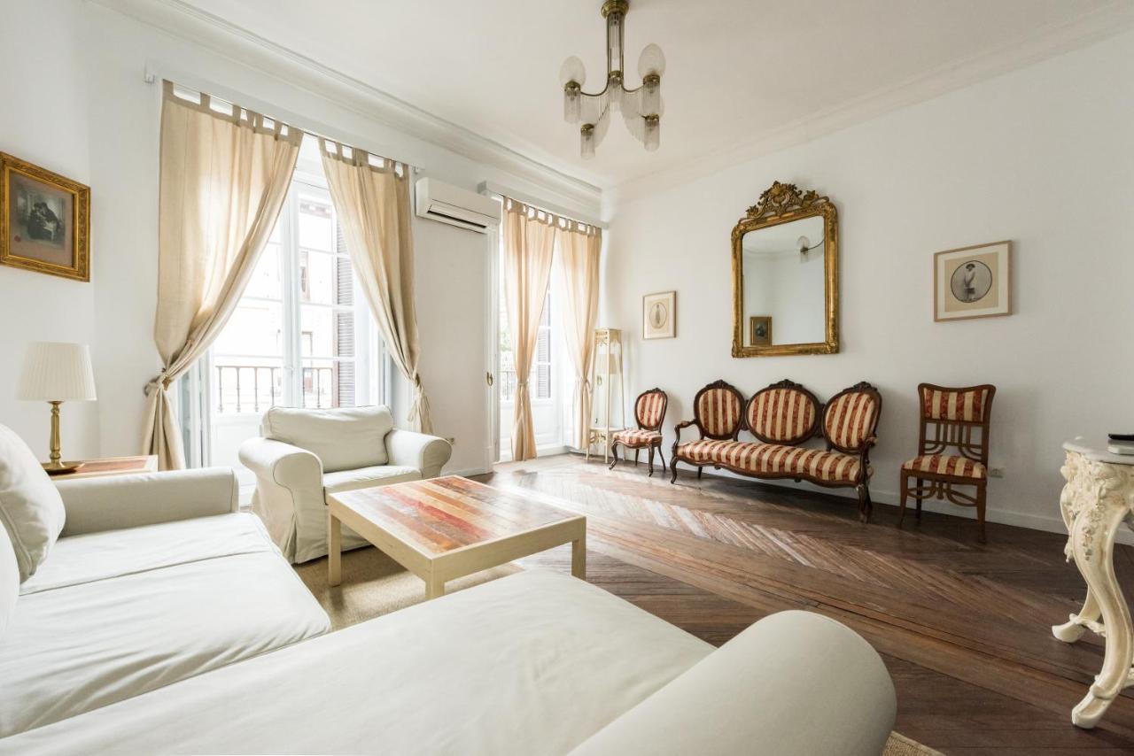 Apartamentos Madrid Centro W Esterno foto