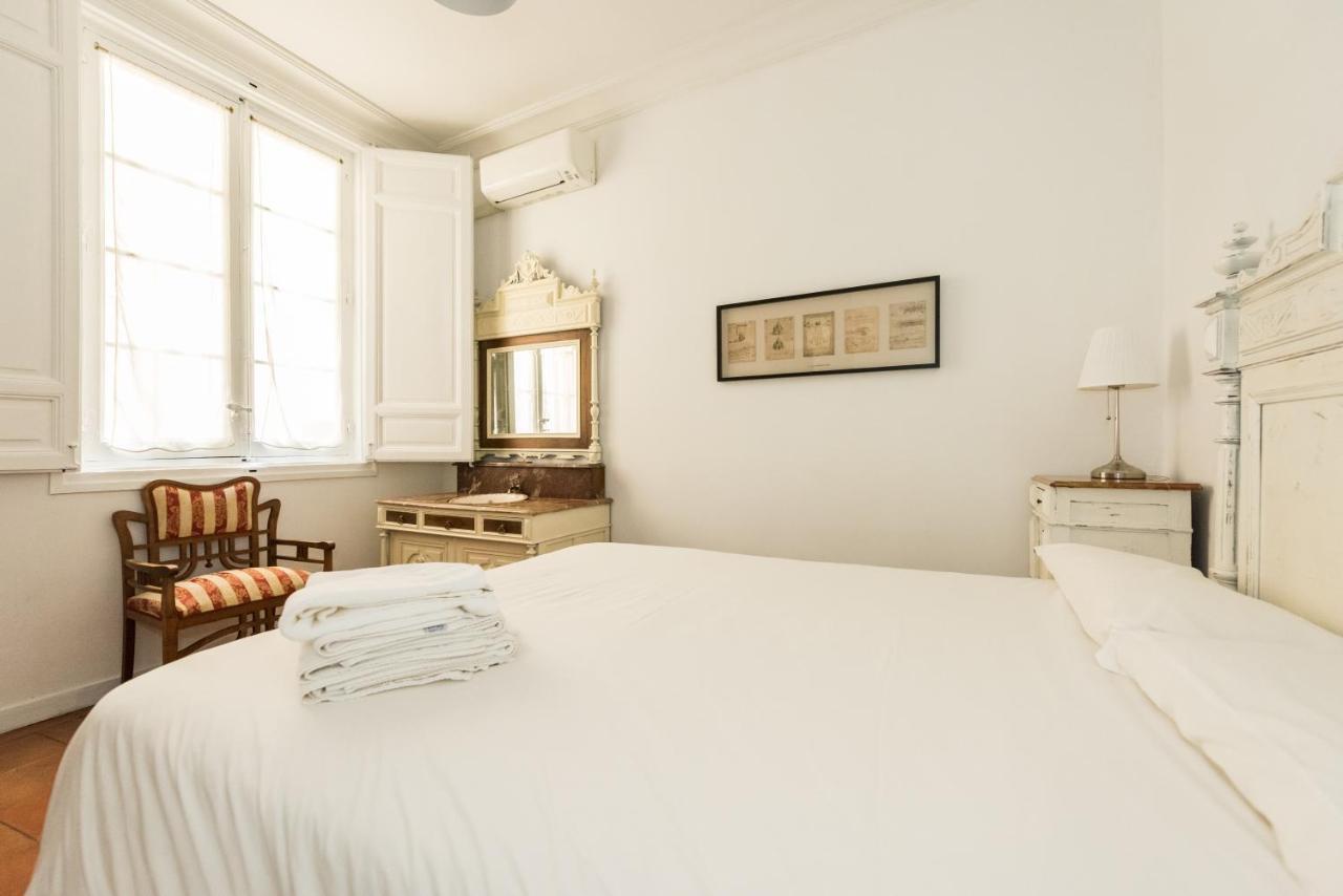 Apartamentos Madrid Centro W Esterno foto